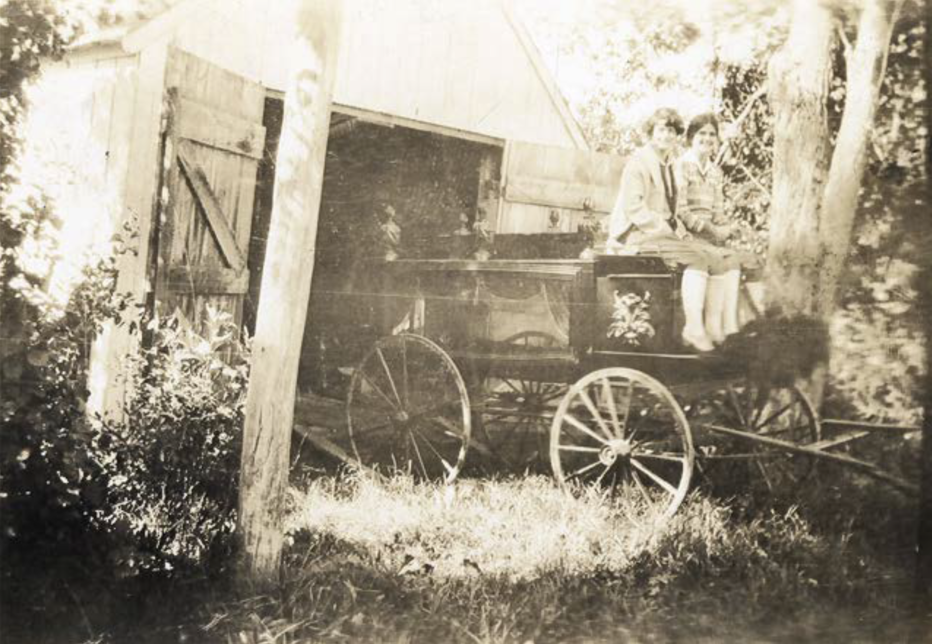Hearse House and the summer hearse on Church Street